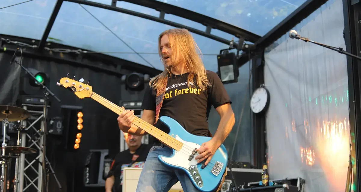 The Dirty Denims zorgen voor energieke rockvibes tijdens Music On Payday 2025