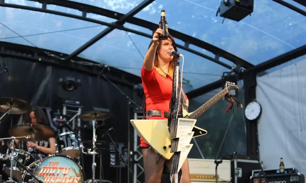 The Dirty Denims zorgen voor energieke rockvibes tijdens Music On Payday 2025