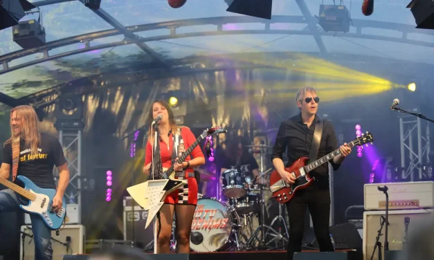 The Dirty Denims zorgen voor energieke rockvibes tijdens Music On Payday 2025