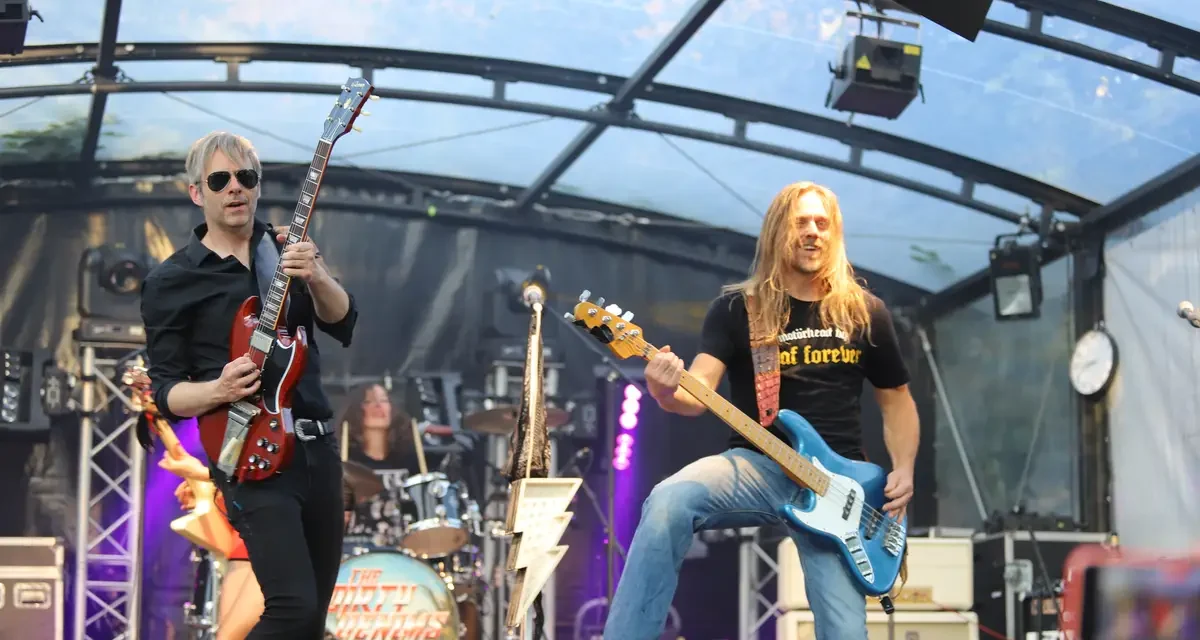 The Dirty Denims zorgen voor energieke rockvibes tijdens Music On Payday 2025