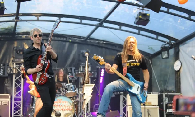 The Dirty Denims zorgen voor energieke rockvibes tijdens Music On Payday 2025