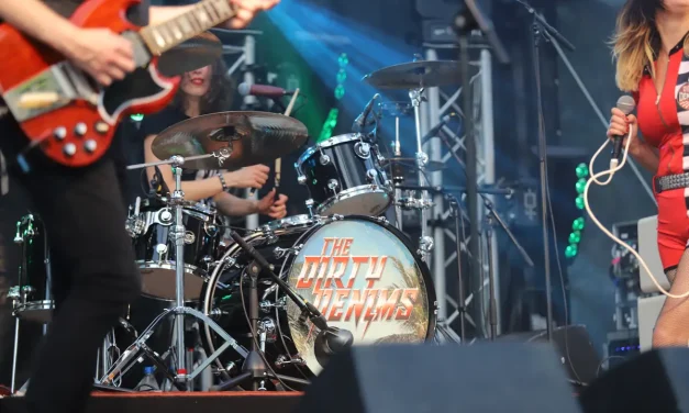 The Dirty Denims zorgen voor energieke rockvibes tijdens Music On Payday 2025