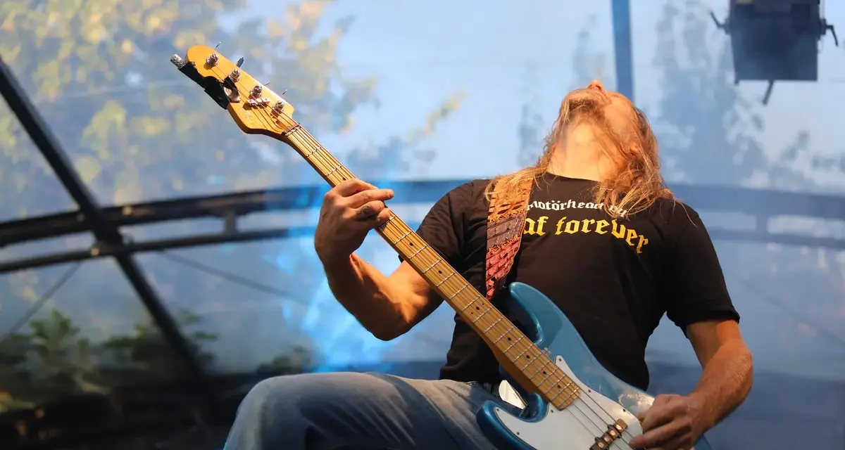 The Dirty Denims zorgen voor energieke rockvibes tijdens Music On Payday 2025