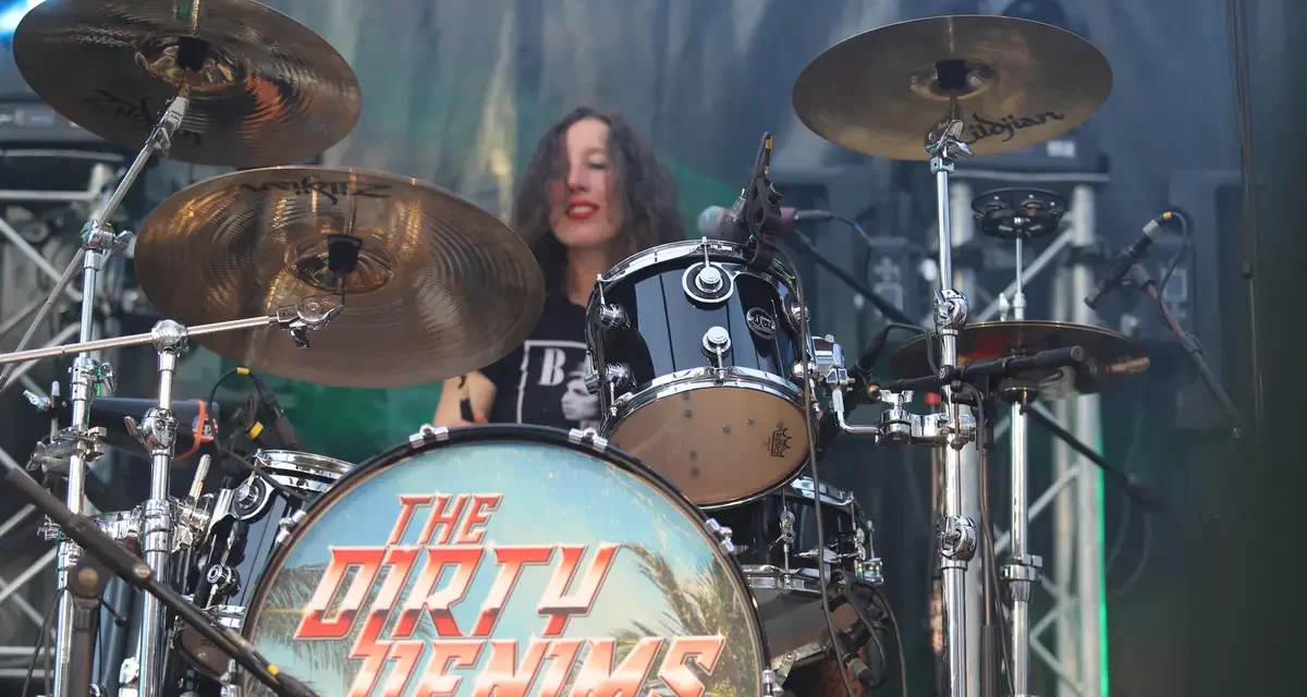 The Dirty Denims zorgen voor energieke rockvibes tijdens Music On Payday 2025