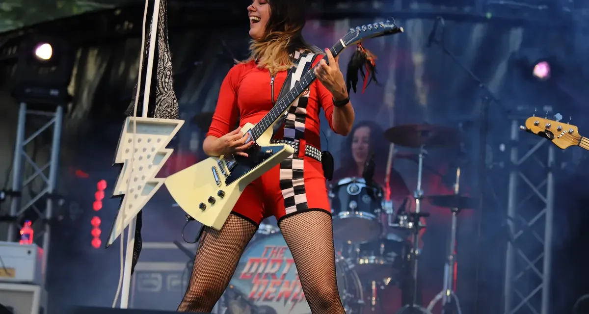 The Dirty Denims zorgen voor energieke rockvibes tijdens Music On Payday 2025