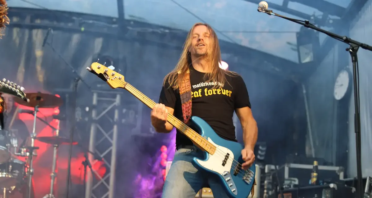 The Dirty Denims zorgen voor energieke rockvibes tijdens Music On Payday 2025