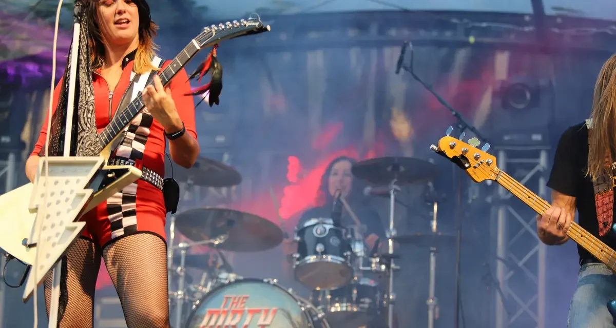 The Dirty Denims zorgen voor energieke rockvibes tijdens Music On Payday 2025