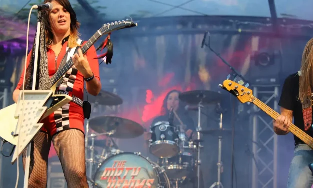 The Dirty Denims zorgen voor energieke rockvibes tijdens Music On Payday 2025