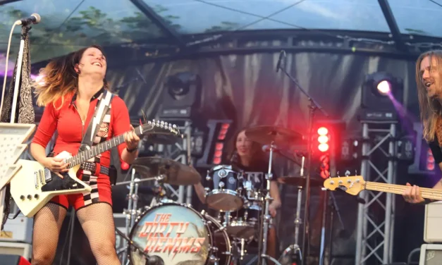 The Dirty Denims zorgen voor energieke rockvibes tijdens Music On Payday 2025
