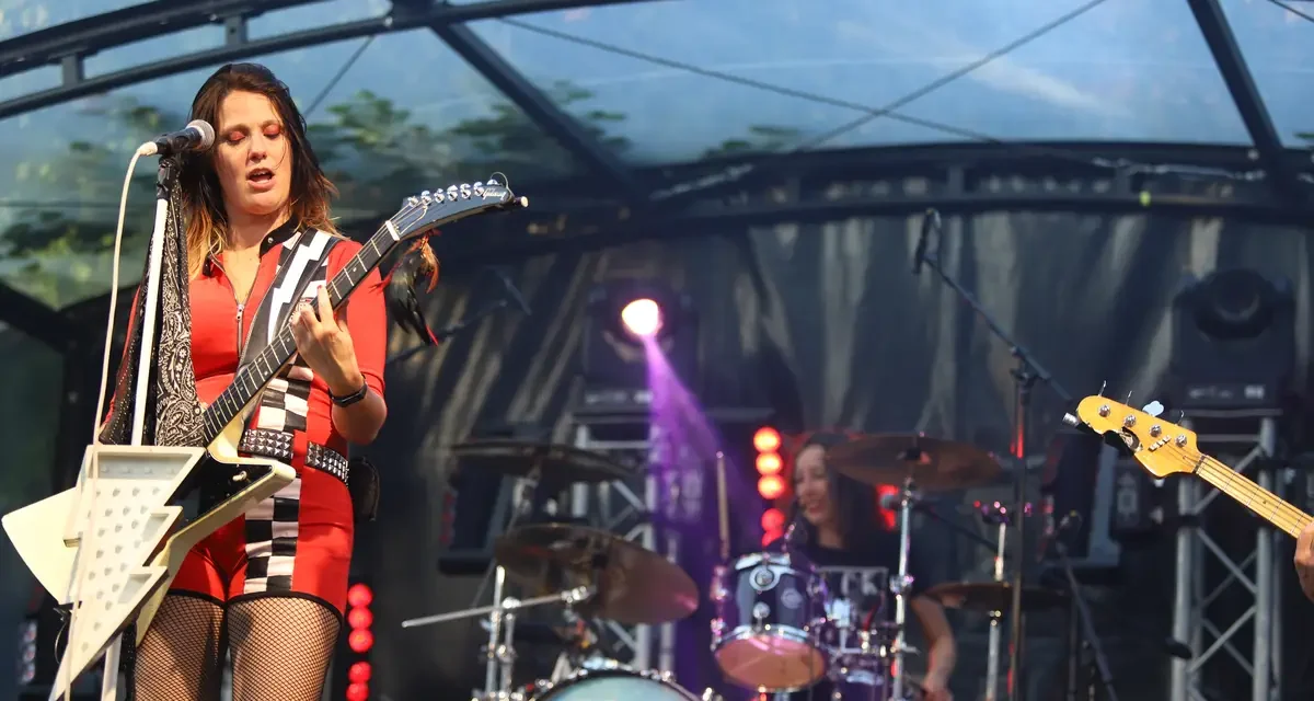 The Dirty Denims zorgen voor energieke rockvibes tijdens Music On Payday 2025