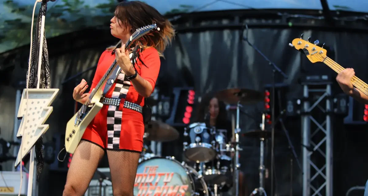 The Dirty Denims zorgen voor energieke rockvibes tijdens Music On Payday 2025