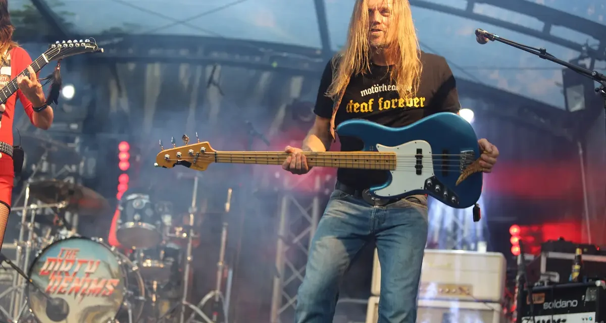 The Dirty Denims zorgen voor energieke rockvibes tijdens Music On Payday 2025
