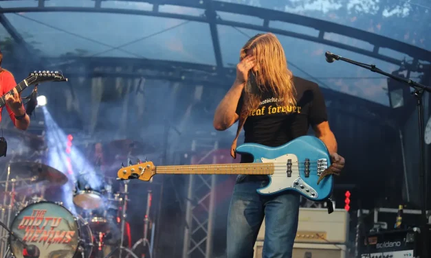 The Dirty Denims zorgen voor energieke rockvibes tijdens Music On Payday 2025