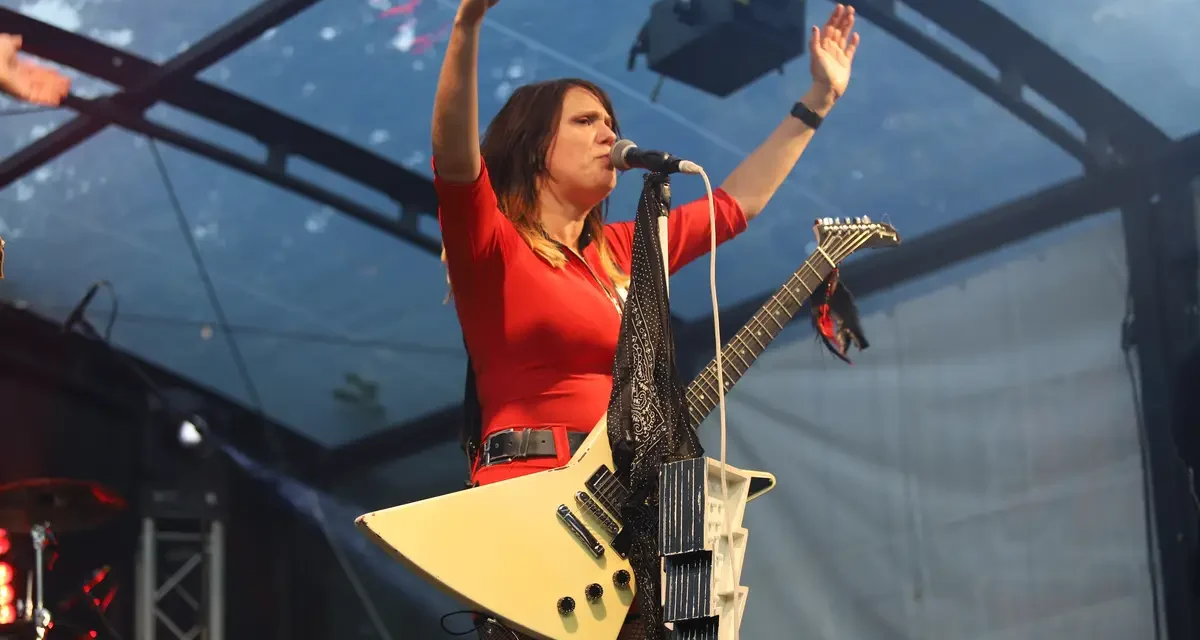 The Dirty Denims zorgen voor energieke rockvibes tijdens Music On Payday 2025