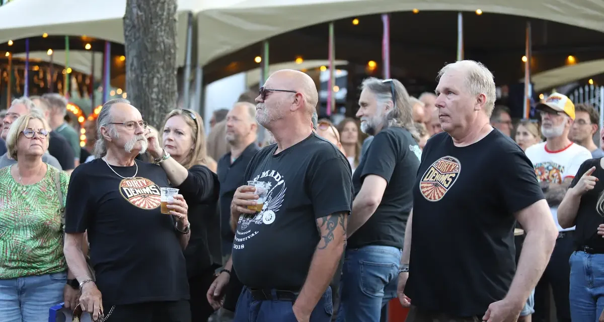 The Dirty Denims zorgen voor energieke rockvibes tijdens Music On Payday 2025