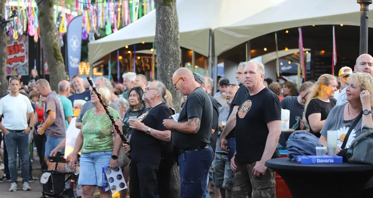 The Dirty Denims zorgen voor energieke rockvibes tijdens Music On Payday 2025
