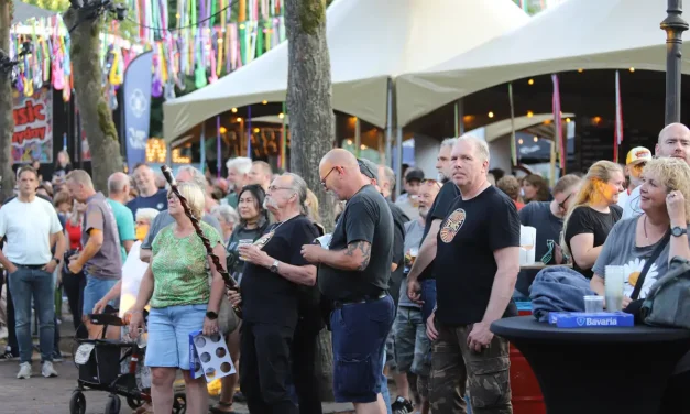 The Dirty Denims zorgen voor energieke rockvibes tijdens Music On Payday 2025