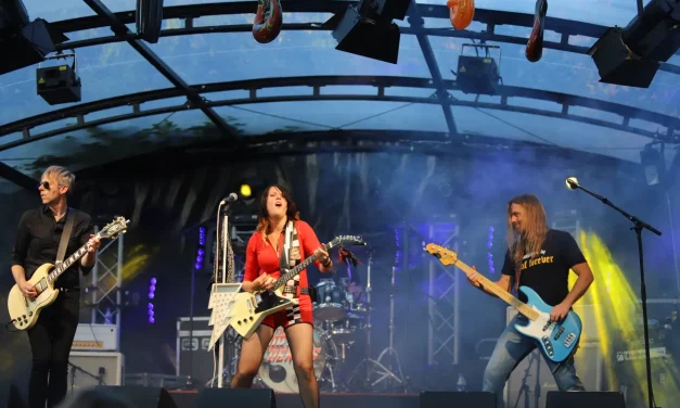 The Dirty Denims zorgen voor energieke rockvibes tijdens Music On Payday 2025
