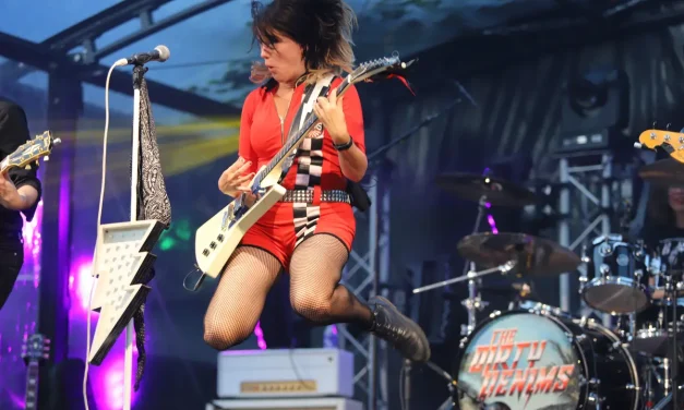 The Dirty Denims zorgen voor energieke rockvibes tijdens Music On Payday 2025