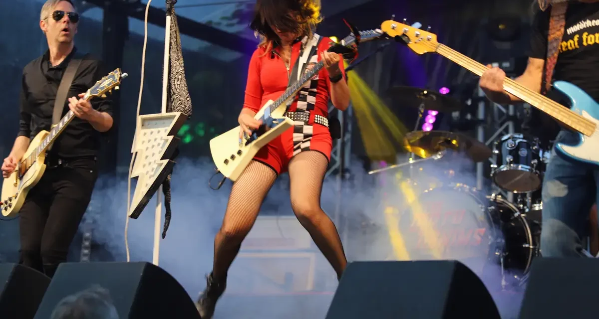 The Dirty Denims zorgen voor energieke rockvibes tijdens Music On Payday 2025