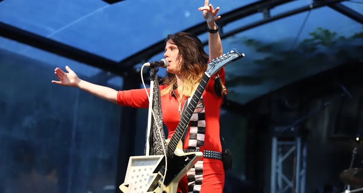 The Dirty Denims zorgen voor energieke rockvibes tijdens Music On Payday 2025