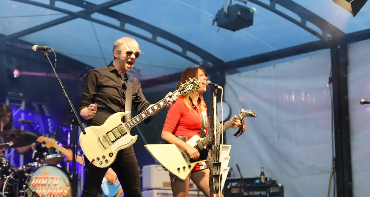The Dirty Denims zorgen voor energieke rockvibes tijdens Music On Payday 2025