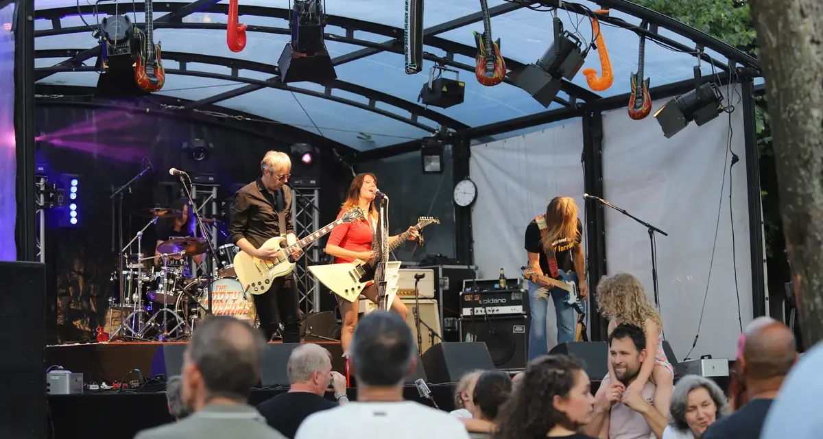 The Dirty Denims zorgen voor energieke rockvibes tijdens Music On Payday 2025