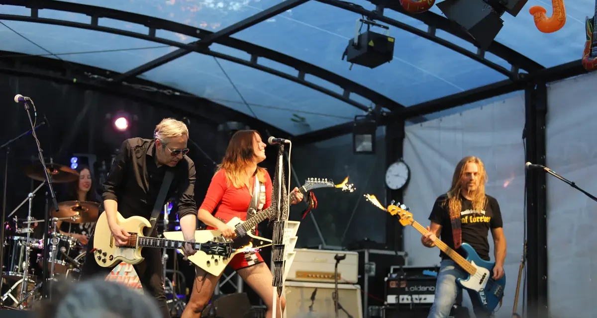 The Dirty Denims zorgen voor energieke rockvibes tijdens Music On Payday 2025
