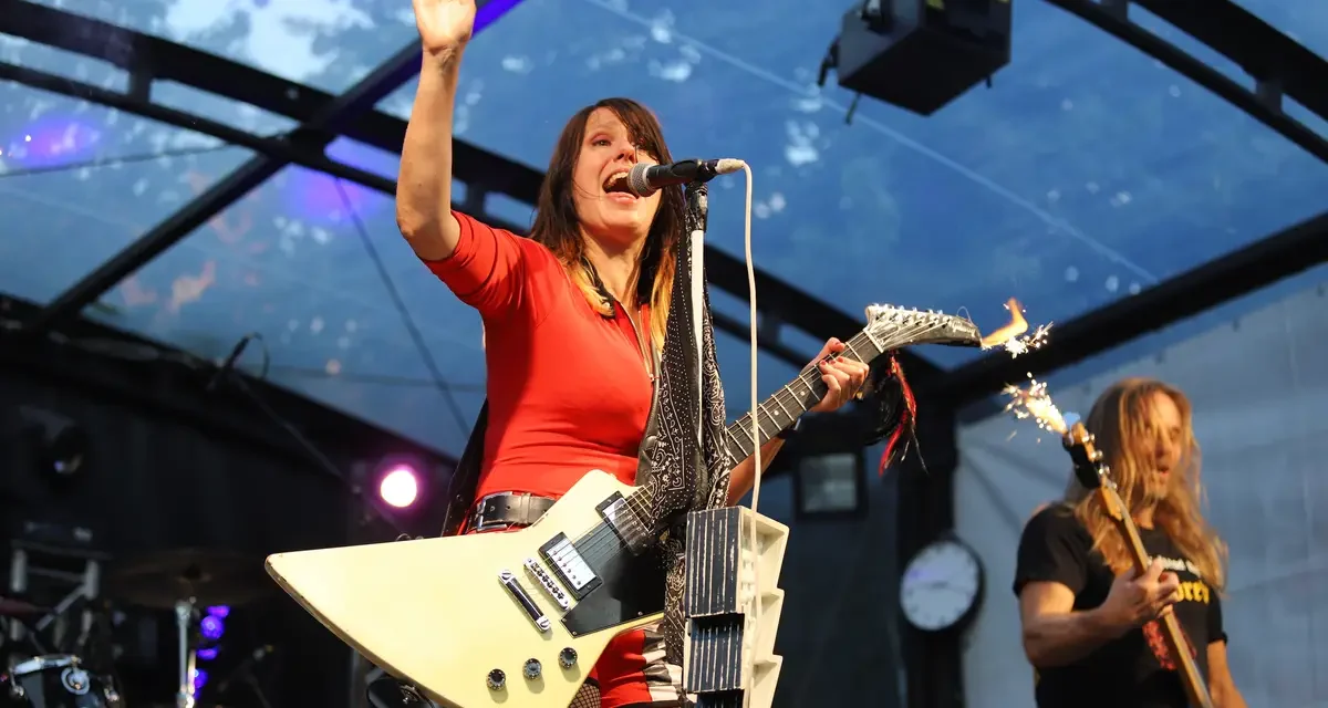 The Dirty Denims zorgen voor energieke rockvibes tijdens Music On Payday 2025