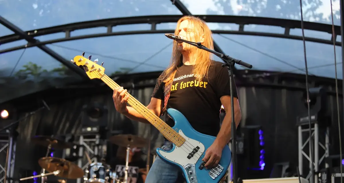The Dirty Denims zorgen voor energieke rockvibes tijdens Music On Payday 2025