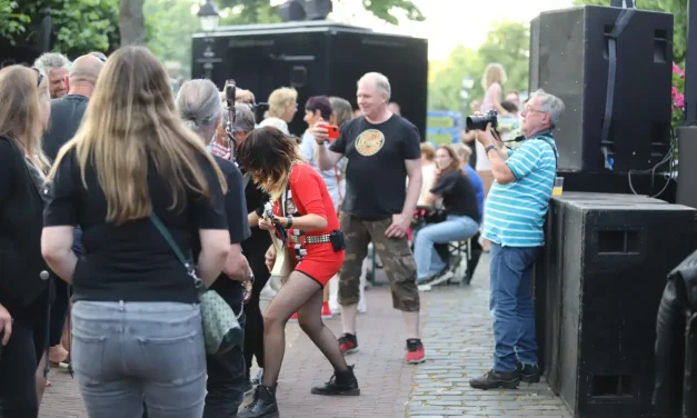 The Dirty Denims zorgen voor energieke rockvibes tijdens Music On Payday 2025