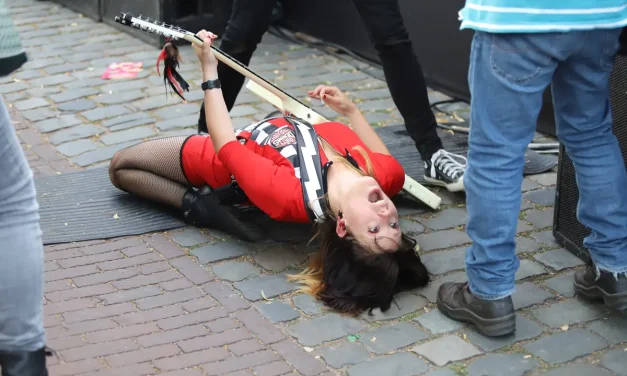 The Dirty Denims zorgen voor energieke rockvibes tijdens Music On Payday 2025