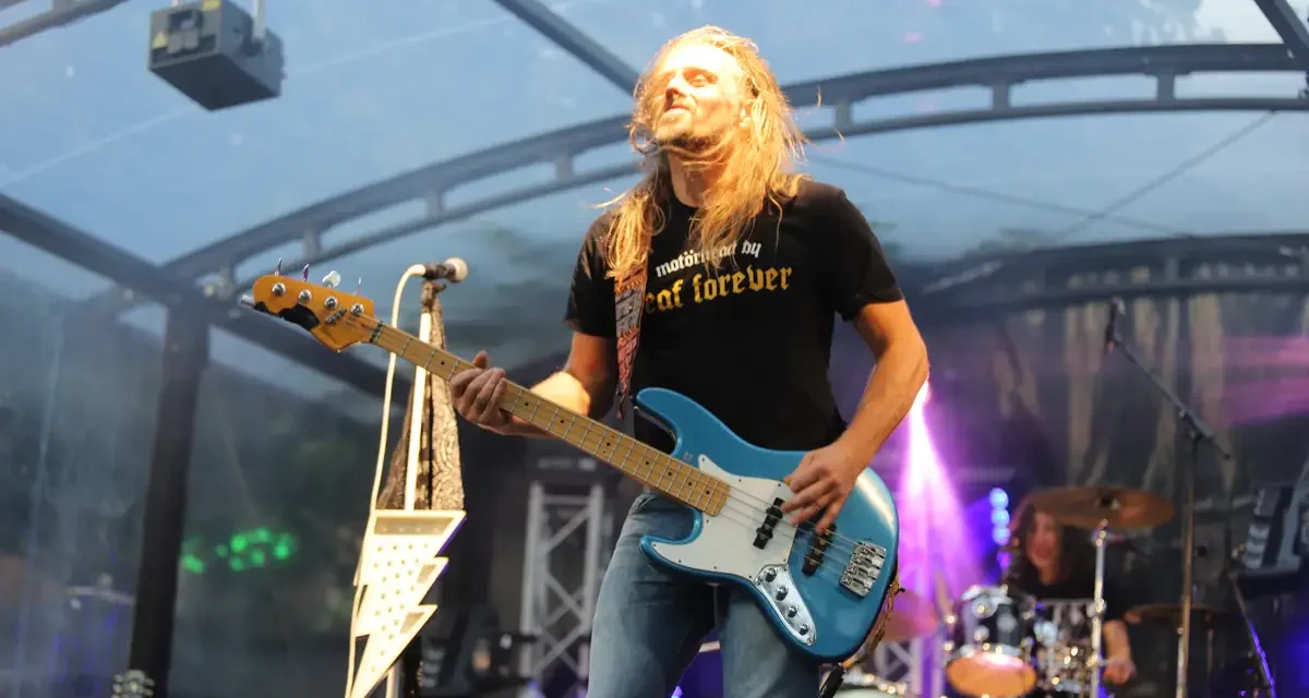 The Dirty Denims zorgen voor energieke rockvibes tijdens Music On Payday 2025