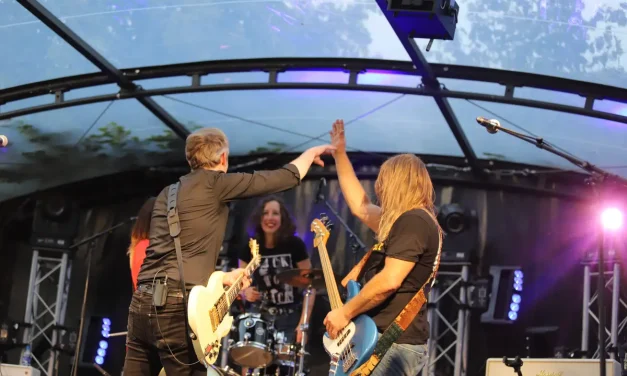 The Dirty Denims zorgen voor energieke rockvibes tijdens Music On Payday 2025