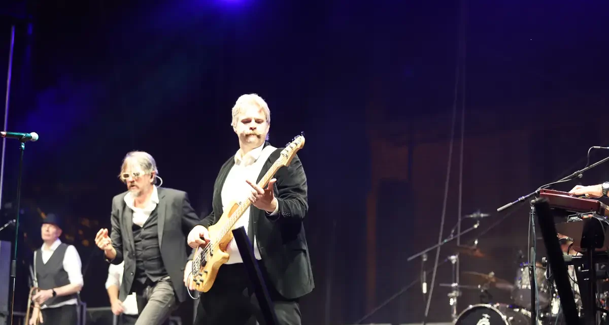 The Skadillacs zorgen voor dansbare energie op Music On Payday 2025 in Eersel