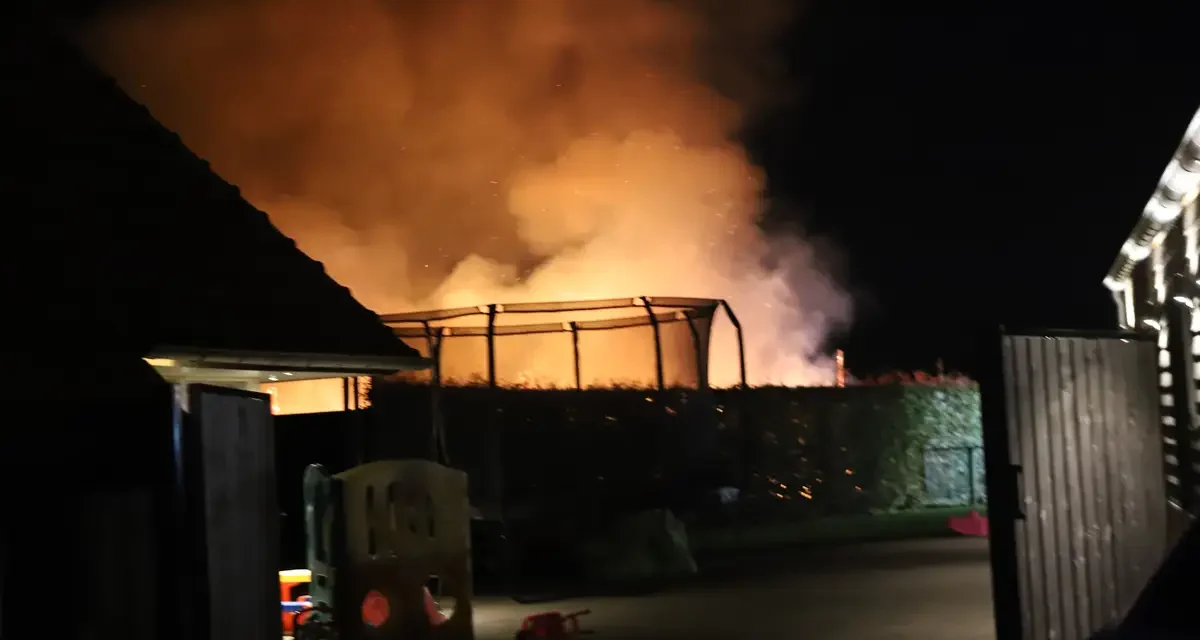 Grote brand verwoest schuur in Luyksgestel