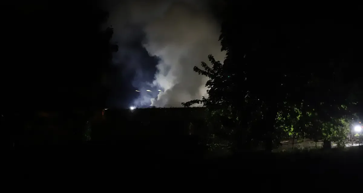 Grote brand verwoest schuur in Luyksgestel